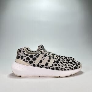 adidas Swift Run 22 White Black Leopard Print Shoes GZ4976 Women's Size 8.5